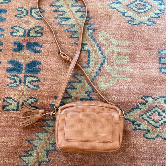 Beautiful Anthropologie brown Leather Crossbody bag with tassels! NWT - Picture 8 of 11